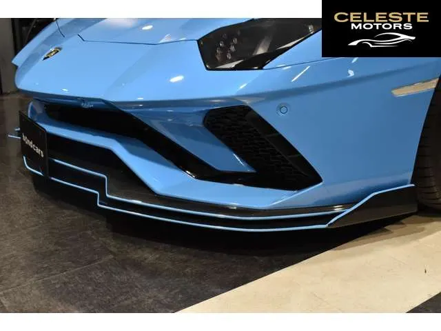 LAMBORGHINI Aventador Roadster 2018 — photo 7 sur 8