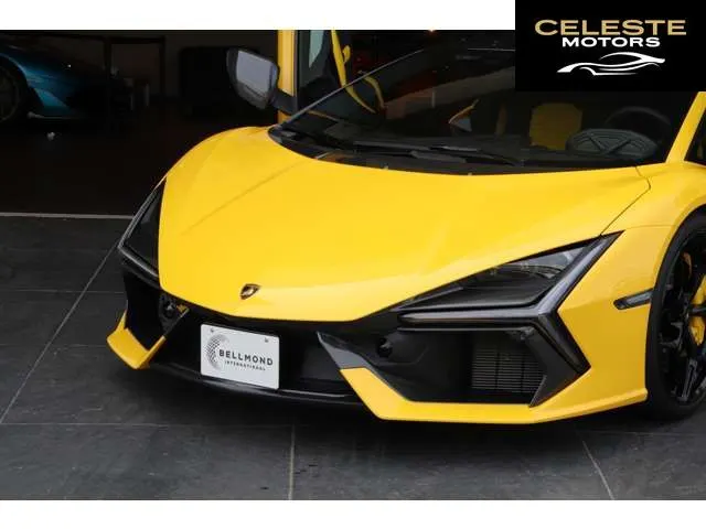 LAMBORGHINI Revuelto 2024 — photo 6 sur 8