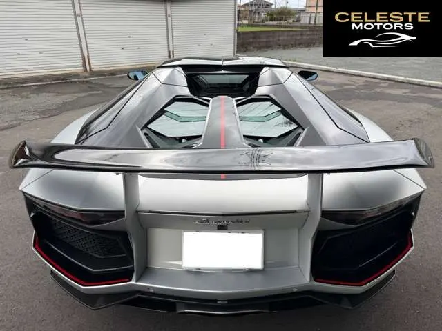 LAMBORGHINI Aventador Roadster 2017 — photo 4 sur 8