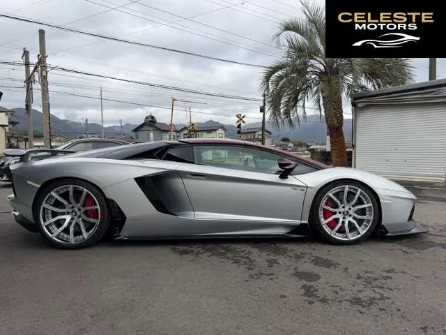 LAMBORGHINI Aventador Roadster 2017 — photo 7 sur 8