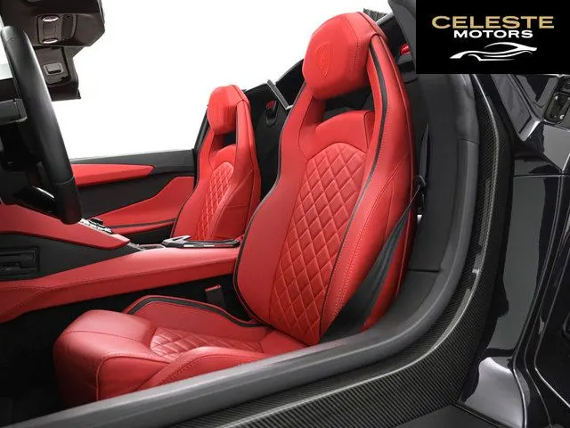 LAMBORGHINI Aventador Roadster 2019 — photo 6 sur 8