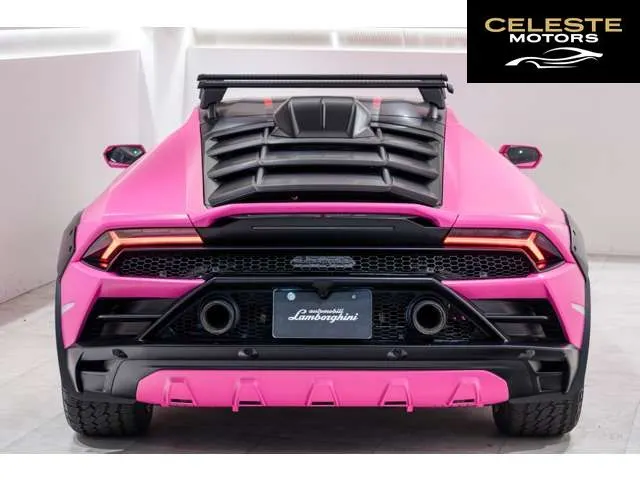 LAMBORGHINI Huracán Sterrato 2024 — photo 5 sur 8