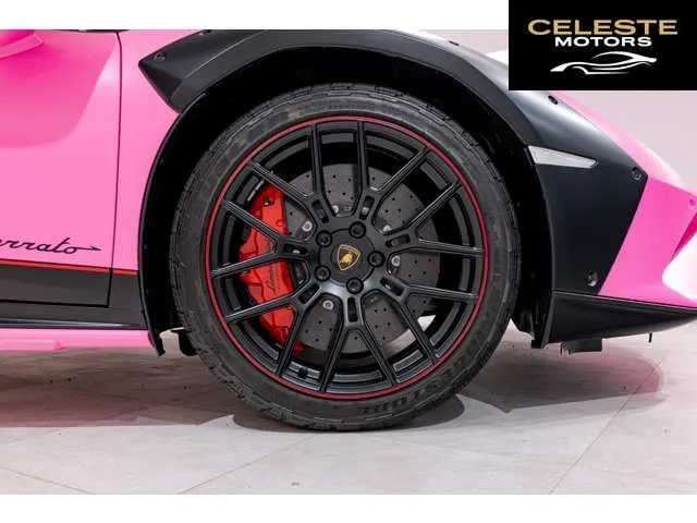 LAMBORGHINI Huracán Sterrato 2024 — photo 6 sur 8