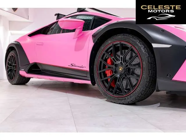 LAMBORGHINI Huracán Sterrato 2024 — photo 7 sur 8
