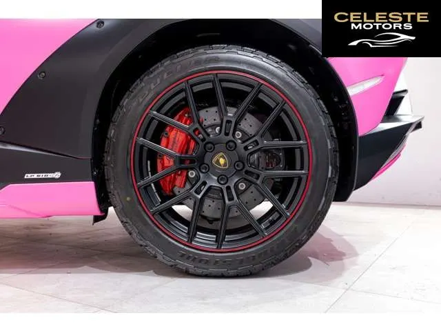 LAMBORGHINI Huracán Sterrato 2024 — photo 8 sur 8
