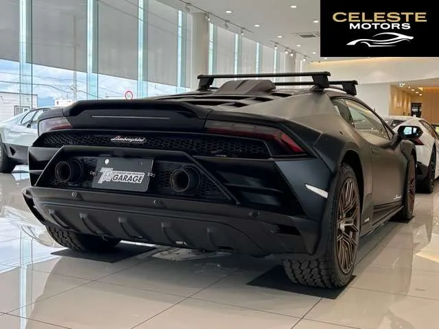LAMBORGHINI Huracán Sterrato 2024 — photo 3 sur 8