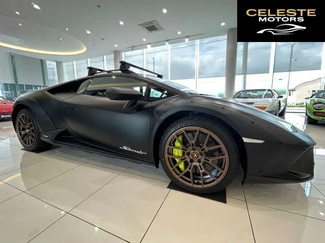 LAMBORGHINI Huracán Sterrato 2024 — photo 4 sur 8