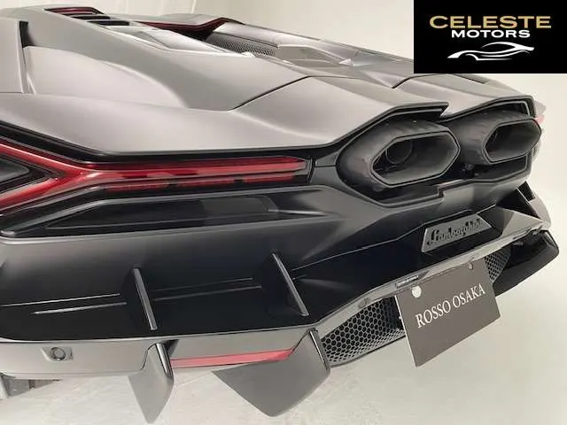 LAMBORGHINI Revuelto 2024 — photo 5 sur 8