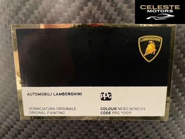 LAMBORGHINI Revuelto 2024 — photo 8 sur 8