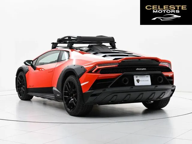 LAMBORGHINI Huracán Sterrato 2024 — photo 2 sur 8