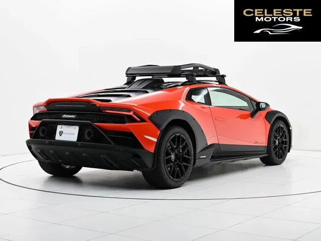 LAMBORGHINI Huracán Sterrato 2024 — photo 4 sur 8