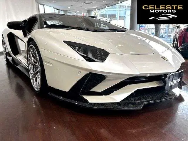 LAMBORGHINI Aventador Roadster 2019 — photo 3 sur 8