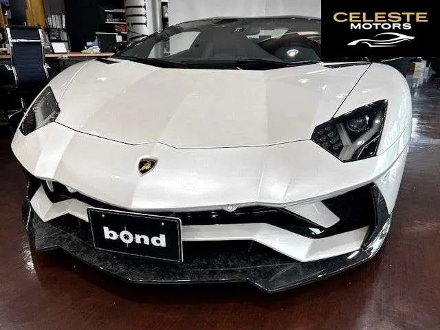 LAMBORGHINI Aventador Roadster 2019 — photo 4 sur 8