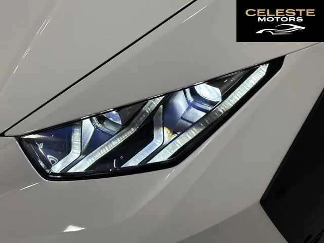 LAMBORGHINI Huracán Sterrato 2024 — photo 5 sur 8
