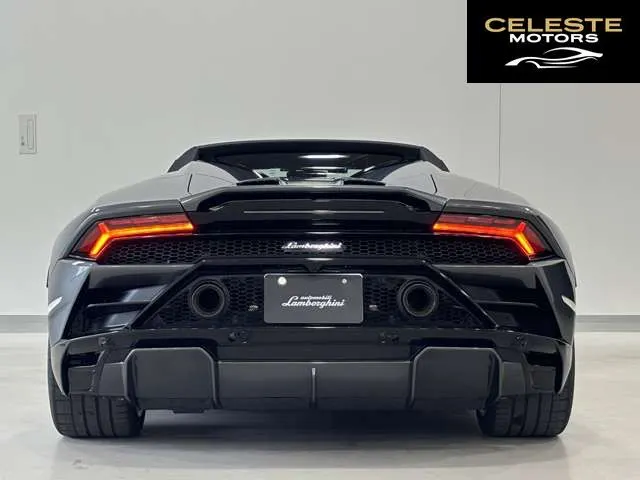LAMBORGHINI Huracán Spider 2021 — photo 2 sur 8