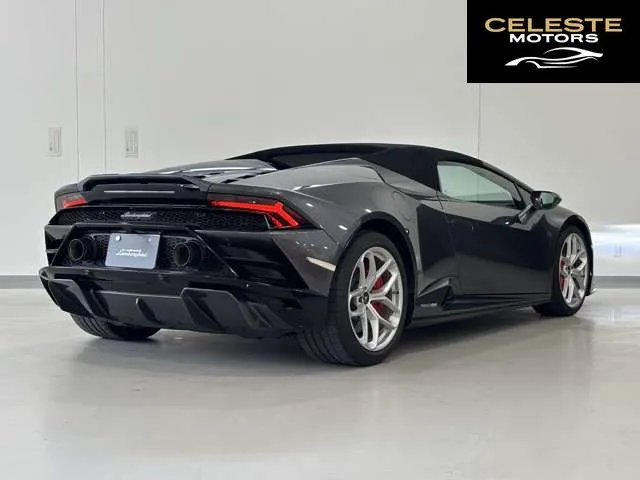 LAMBORGHINI Huracán Spider 2021 — photo 3 sur 8