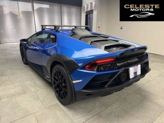 LAMBORGHINI Huracán Sterrato 2024 — photo 5 sur 8