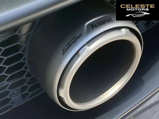 LAMBORGHINI Huracán Spider 2021 — photo 3 sur 8