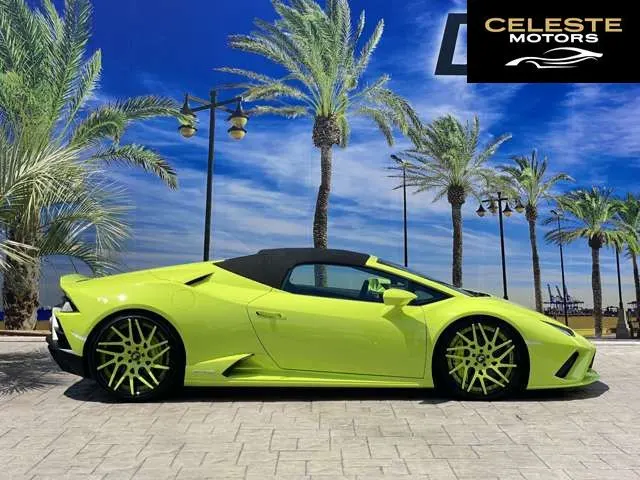 LAMBORGHINI Huracán Spider 2021 — photo 6 sur 8