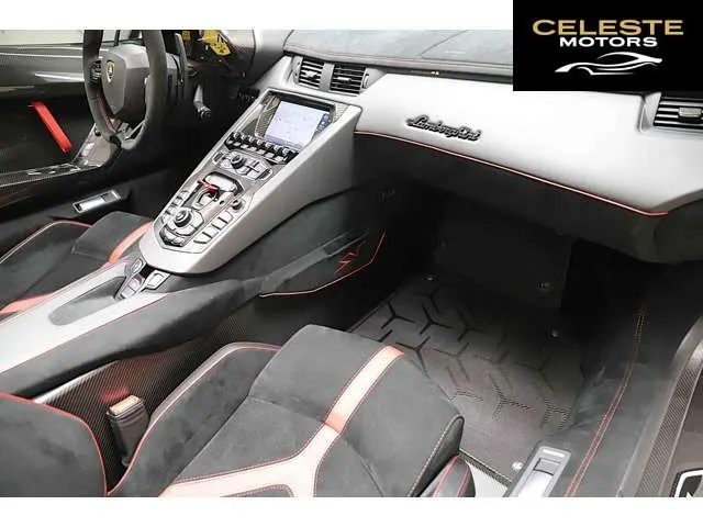 LAMBORGHINI Aventador Roadster 2017 — photo 7 sur 8