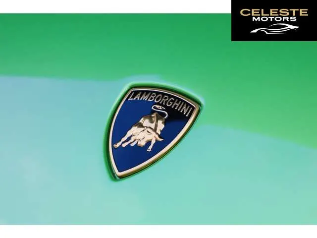 LAMBORGHINI Huracán Spider 2022 — photo 3 sur 8