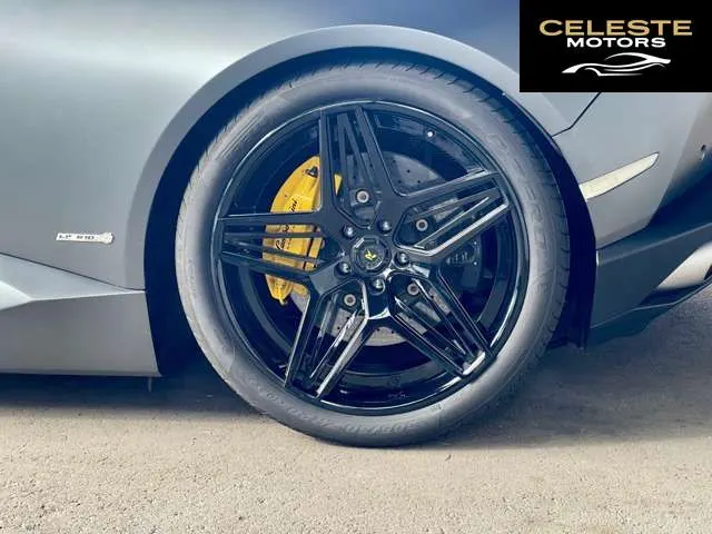 LAMBORGHINI Huracán Spider 2016 — photo 6 sur 8