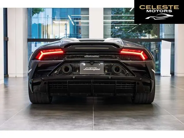 LAMBORGHINI Huracán Spider 2025 — photo 8 sur 8