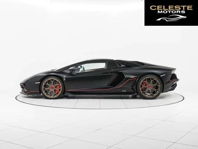 LAMBORGHINI Aventador Roadster 2022 — photo 3 sur 8