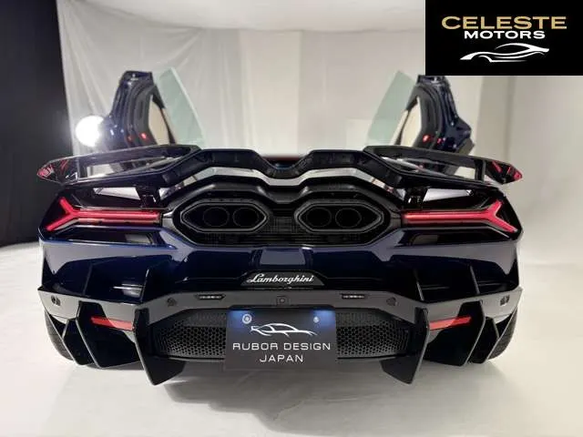 LAMBORGHINI Revuelto 2024 — photo 3 sur 8