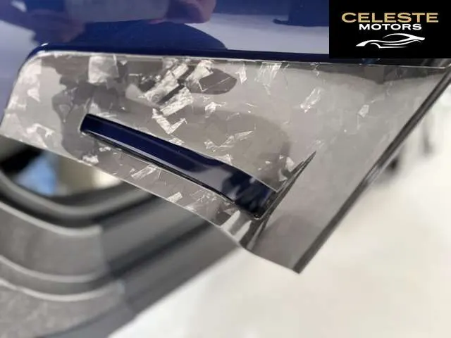 LAMBORGHINI Revuelto 2024 — photo 6 sur 8