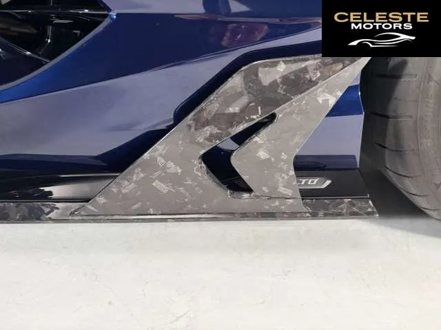 LAMBORGHINI Revuelto 2024 — photo 8 sur 8
