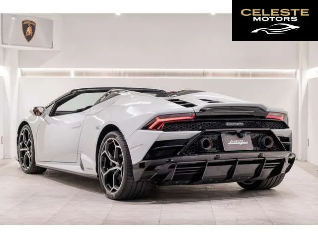 LAMBORGHINI Huracán Spider 2025 — photo 7 sur 8
