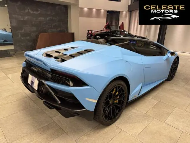 LAMBORGHINI Huracán Spider 2022 — photo 1 sur 8