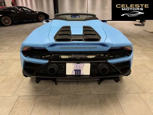 LAMBORGHINI Huracán Spider 2022 — photo 2 sur 8