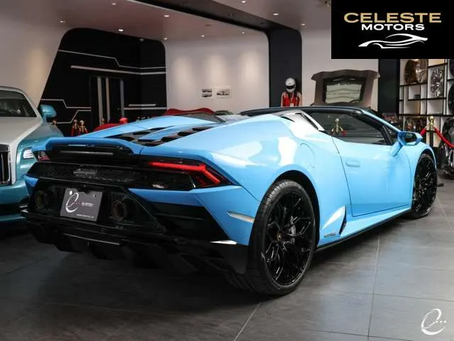 LAMBORGHINI Huracán Spider 2021 — photo 2 sur 8