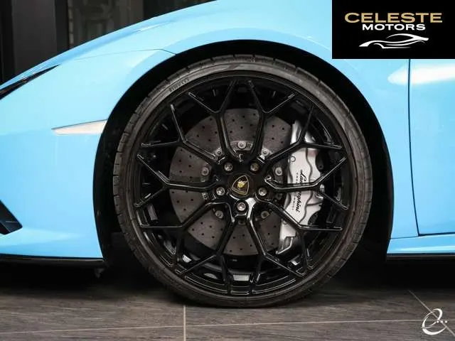 LAMBORGHINI Huracán Spider 2021 — photo 6 sur 8