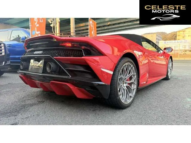LAMBORGHINI Huracán Spider 2023 — photo 3 sur 8