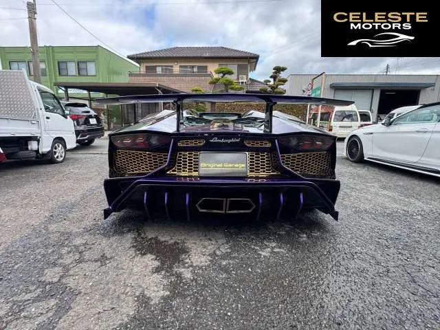 LAMBORGHINI Aventador Roadster 2014 — photo 6 sur 8