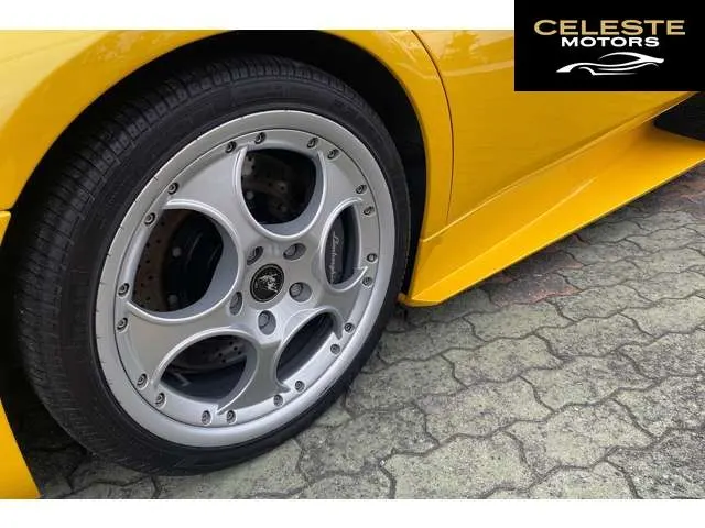 LAMBORGHINI Murciélago 2003 — photo 4 sur 8