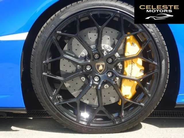 LAMBORGHINI Huracán Spider 2023 — photo 8 sur 8