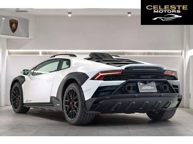 LAMBORGHINI Huracán Sterrato 2024 — photo 4 sur 8