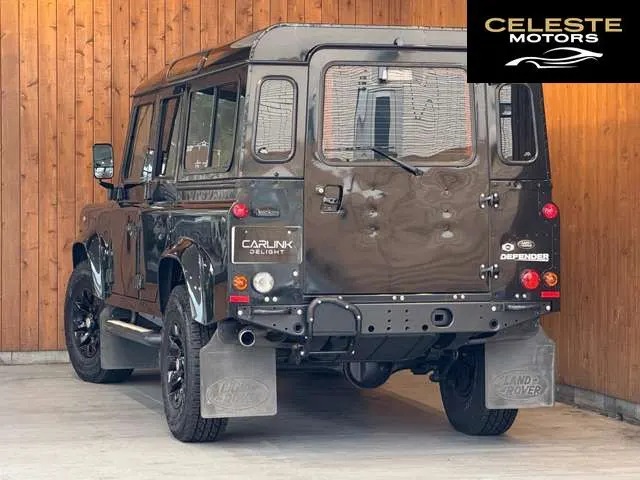 LAND ROVER Defender 2012 — photo 2 sur 8