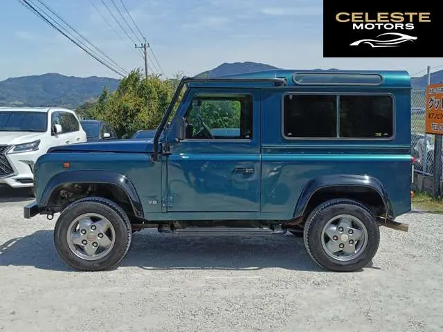 LAND ROVER Defender 1998 — photo 8 sur 8