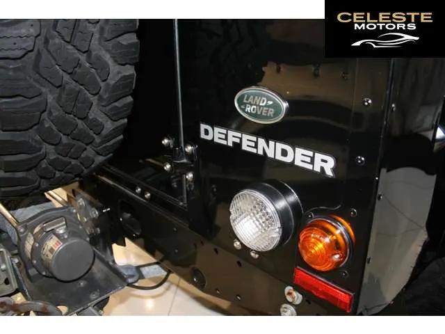 LAND ROVER Defender 2014 — photo 8 sur 8