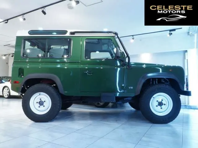 LAND ROVER Defender 1998 — photo 2 sur 8