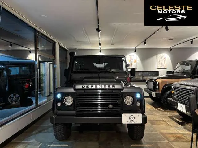 LAND ROVER Defender 2016 — photo 2 sur 8