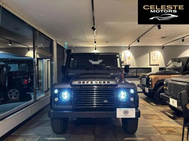 LAND ROVER Defender 2016 — photo 3 sur 8