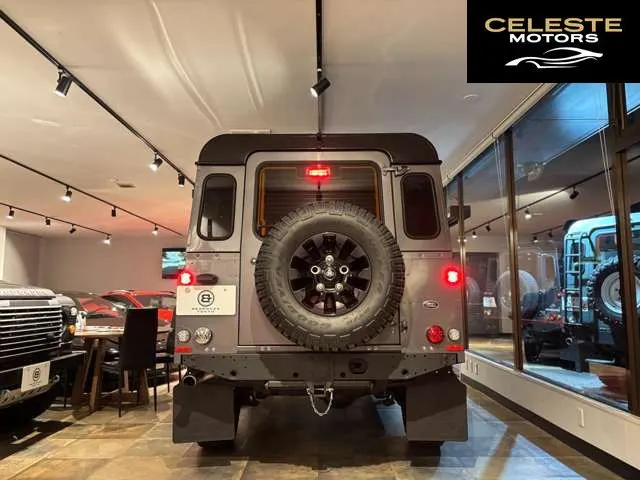 LAND ROVER Defender 2016 — photo 8 sur 8