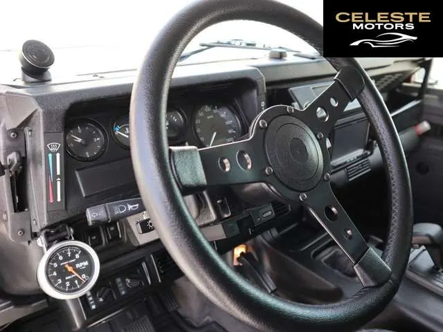 LAND ROVER Defender 2001 — photo 3 sur 8