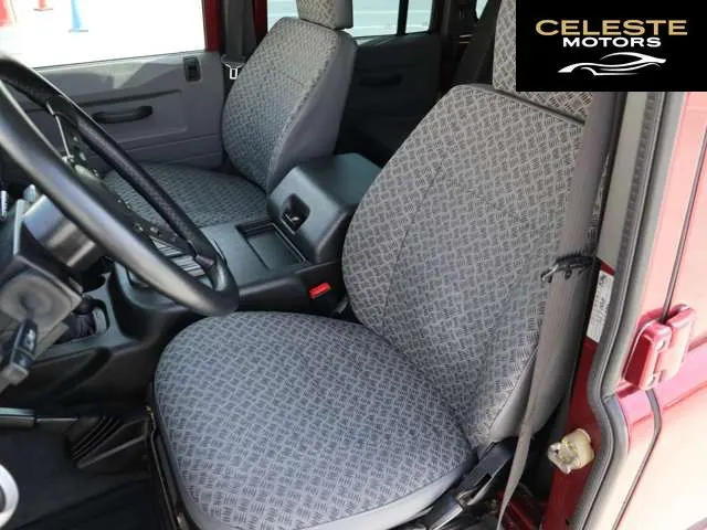 LAND ROVER Defender 2001 — photo 5 sur 8